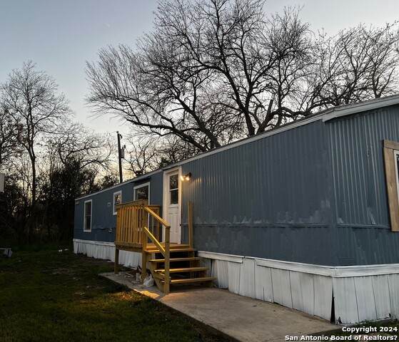 1311 Hein Rd - Photo 1