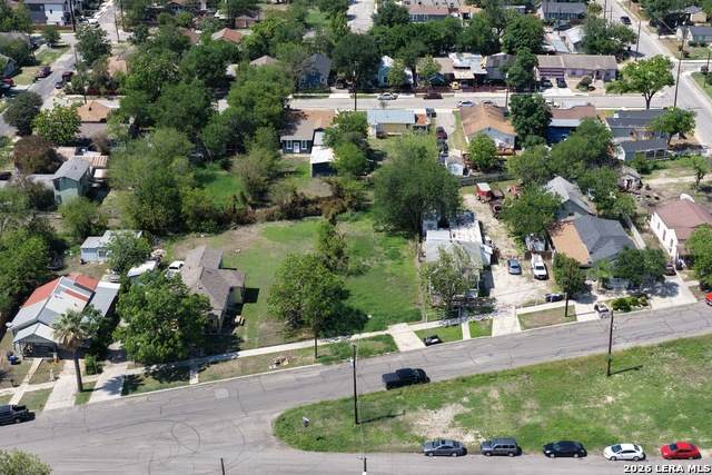 631 Aransas Ave - Photo 1