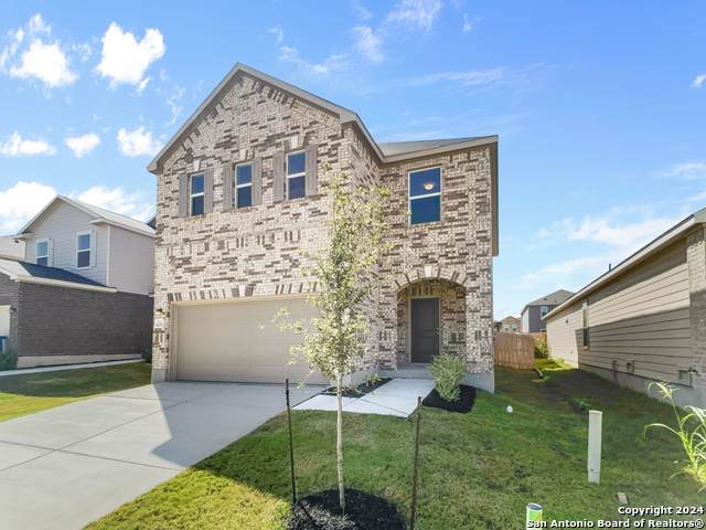 426 Dakota Creek - Photo 1