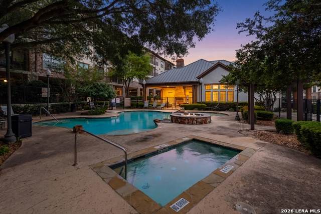 7342 Oak Manor Dr - Photo 1