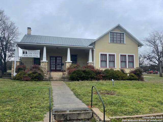 402 San Antonio Ave - Photo 1