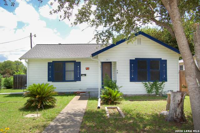 201 Alta Vista St - Photo 1