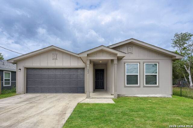 1602 Sunset St - Photo 1