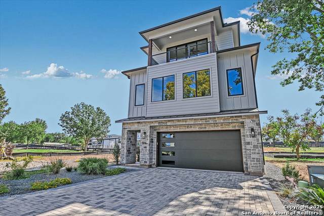 516 Lake St - Photo 1