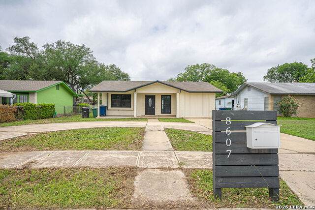 8607 Ludtke Ave - Photo 1