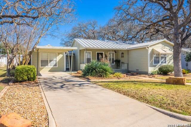 110 Beverly Drive - Photo 1