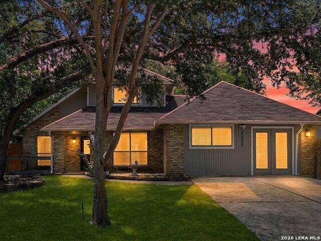2206 Peach Blossom St - Photo 1