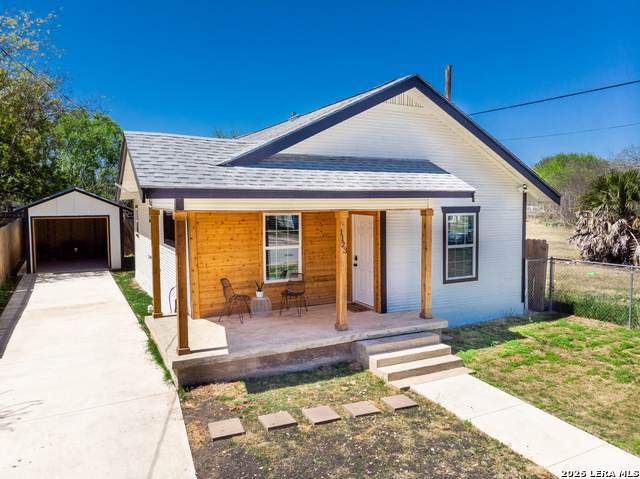 1123 Olive - Photo 1