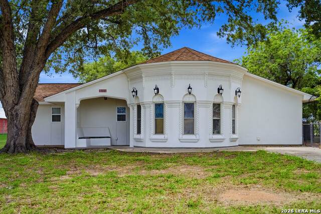 1221 Encino Dr - Photo 1