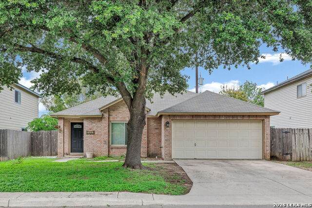7927 Hilltop Crst - Photo 1
