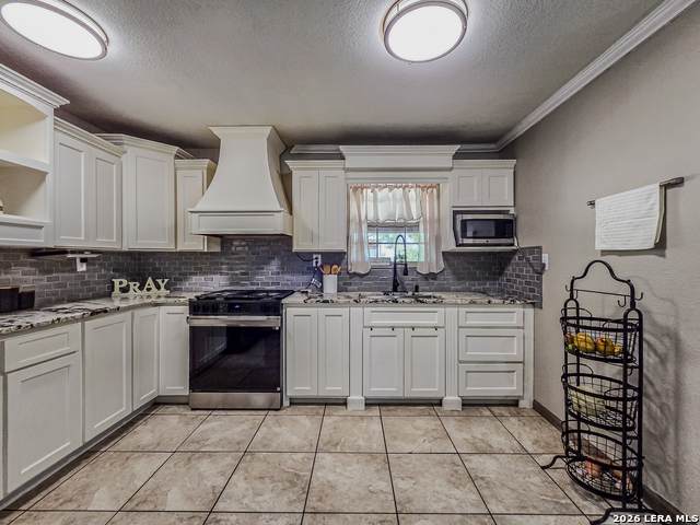 272 Candelario Montalvo Jr - Photo 1