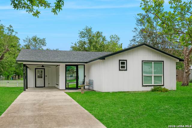 212 Shadywood - Photo 1