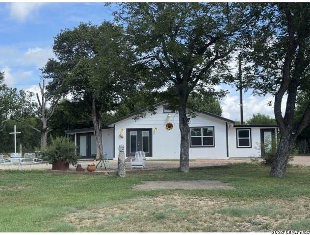 854 Live Oak Ave - Photo 1