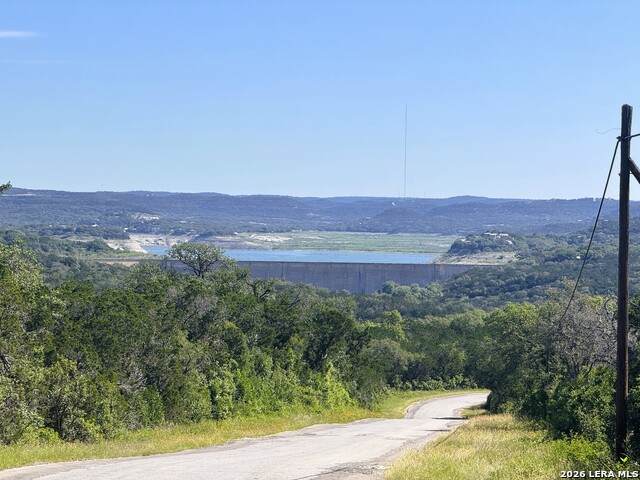 330 Private Road 2610 - Photo 1
