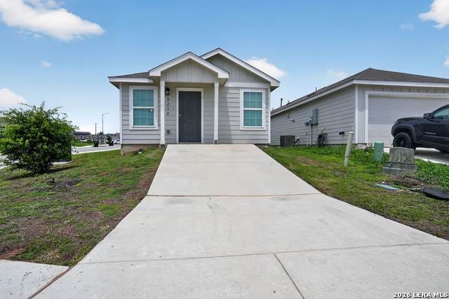 8230 Piedra Medina - Photo 1