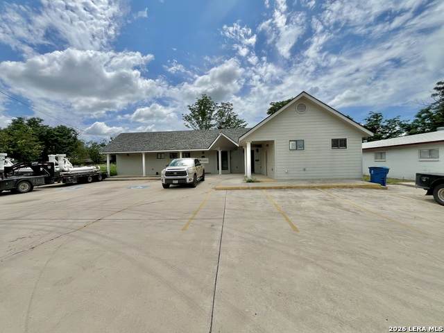 121 Bryant St - Photo 1