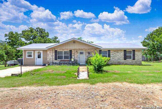 461 Shorty's Ln - Photo 1