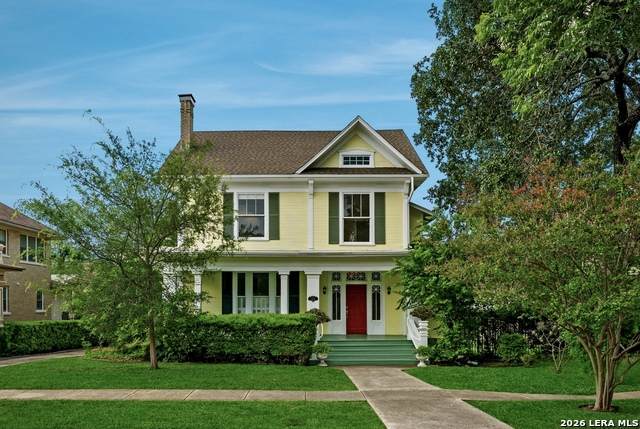 124 Summit Ave - Photo 1
