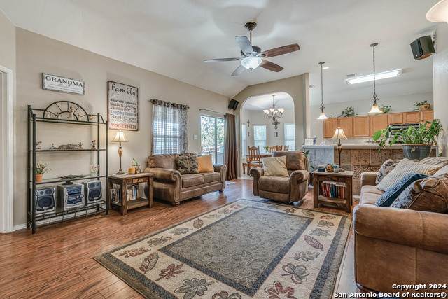 1642 Sunblossom Cir - Photo 1