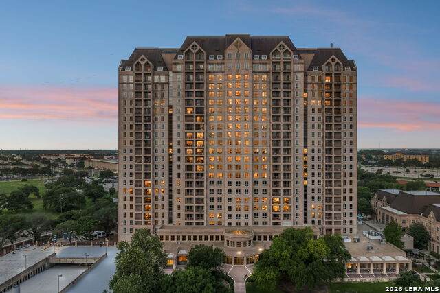 1 Towers Park Ln - Photo 1