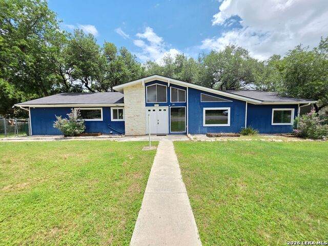 3019 Lakeview - Photo 1