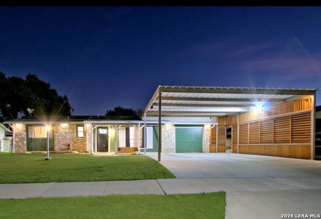 7226 Westglade Dr - Photo 1