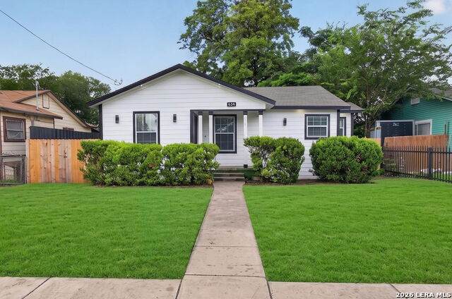 634 Drake Ave - Photo 1