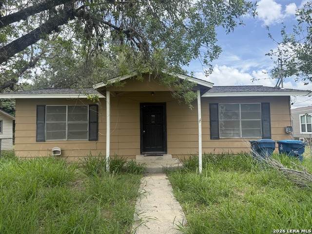 1025 Bowen St - Photo 1