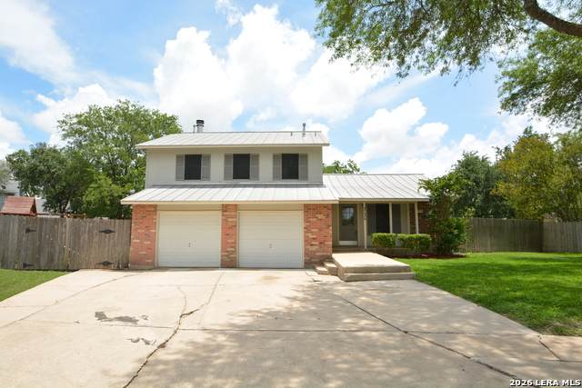 4726 Barhill St - Photo 1