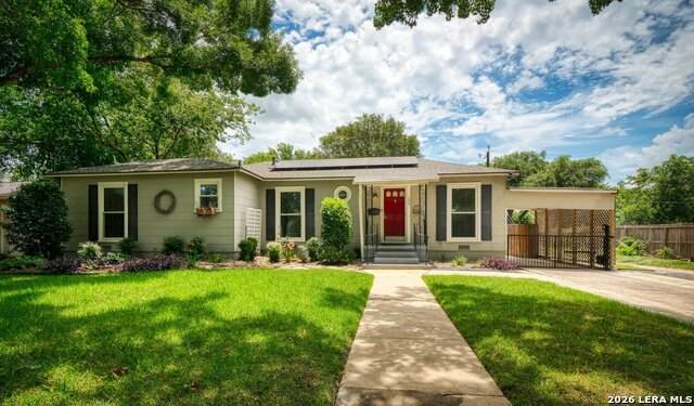 108 Chevy Chase Dr - Photo 1