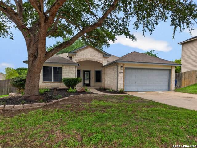 1640 Sunstone Cir - Photo 1