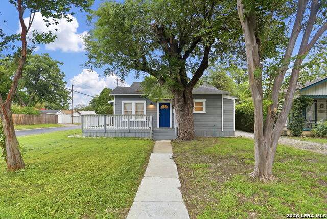 1502 Elsmere - Photo 1