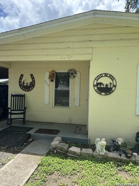 404 Polk St - Photo 1