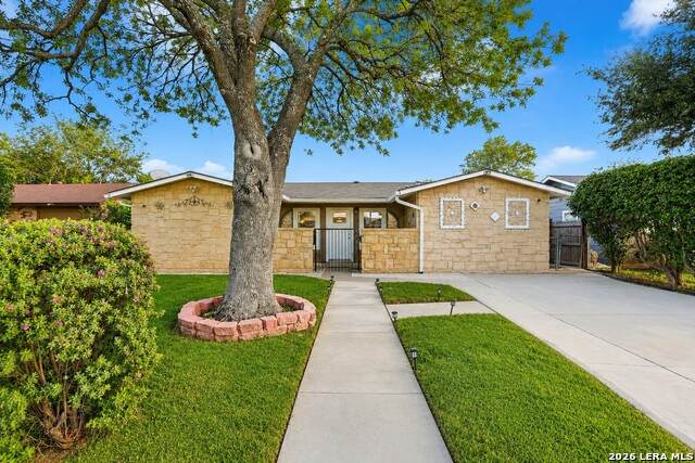 3110 Chamita St - Photo 1
