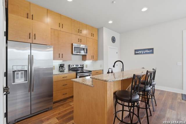 979 Academy Ave - Photo 1