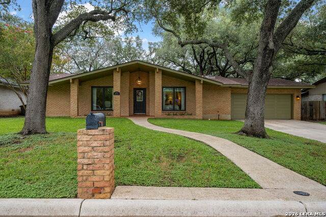 11514 Whisper Bluff St - Photo 1