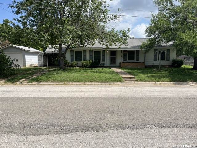708 Sutton - Photo 1
