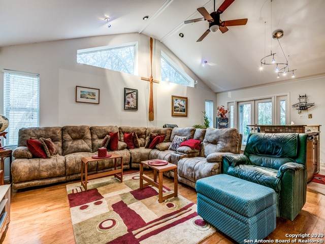 9611 Azalea Cir - Photo 1