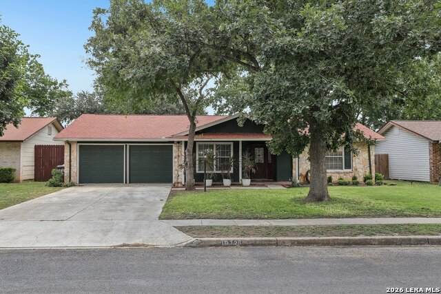 10726 Green Trail Dr - Photo 1