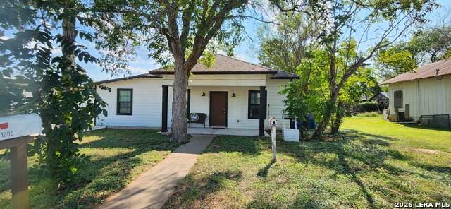1005 3RD ST - Photo 1