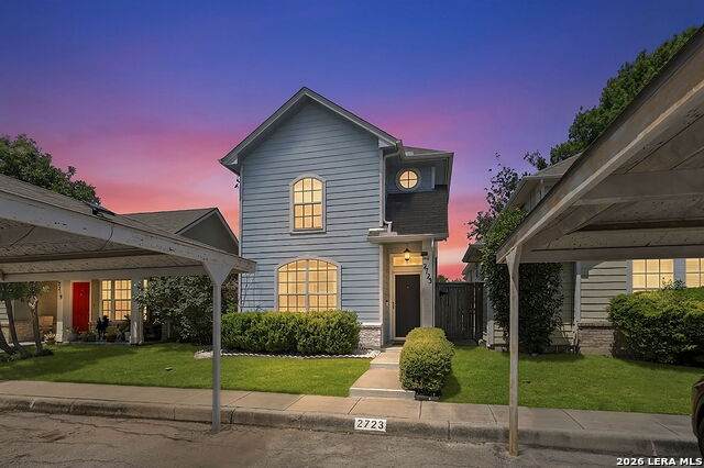 2723 Crown Arbor Dr - Photo 1