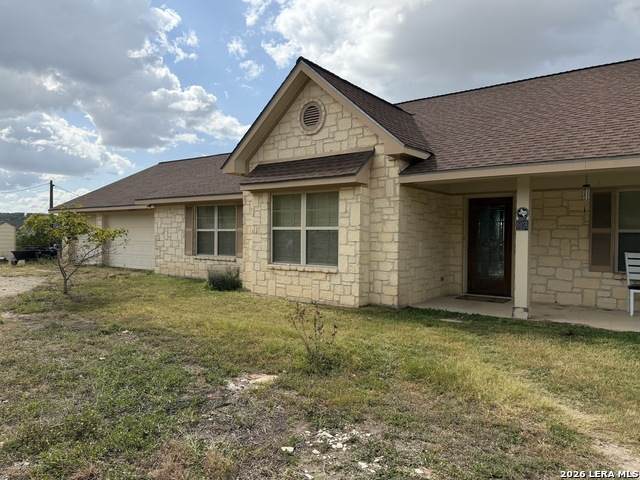 421 Armadillo Trail Dr E - Photo 1