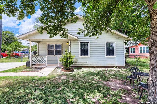 623 Clark Ave - Photo 1