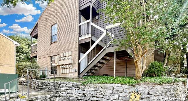 8655 Datapoint Drive - Photo 1