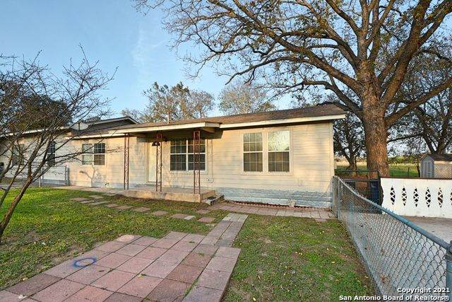 1401 Coco Ln - Photo 1