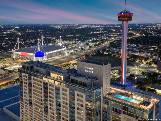 610 Market - Photo 1