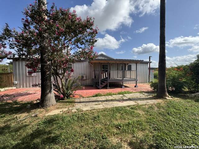 8325 Fm 327 - Photo 1