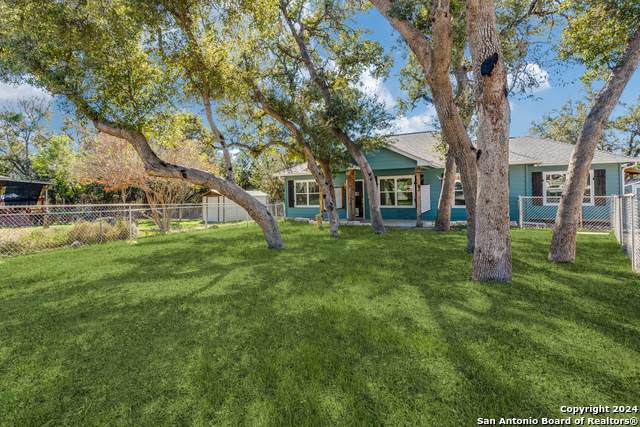 2336 Hornsby - Photo 1