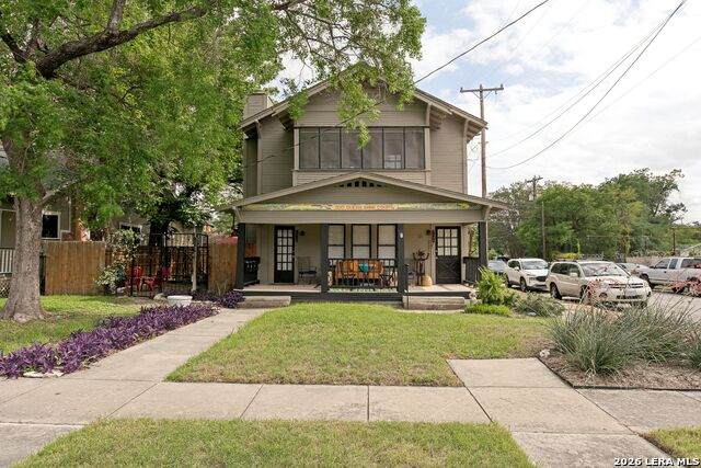 200 Queen Anne Ct - Photo 1