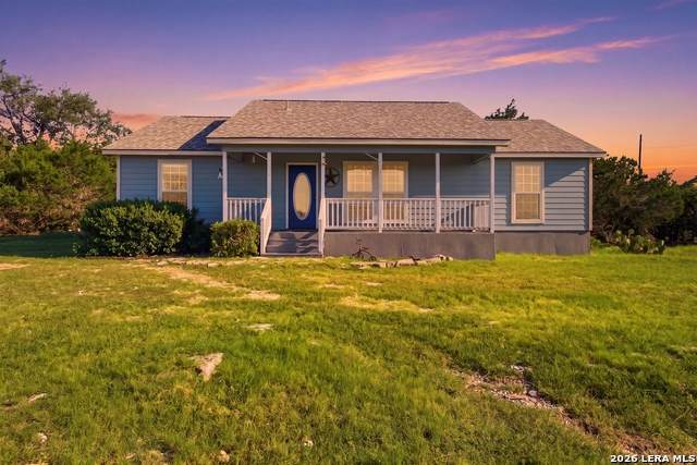 558 Mountain Creek Rd - Photo 1
